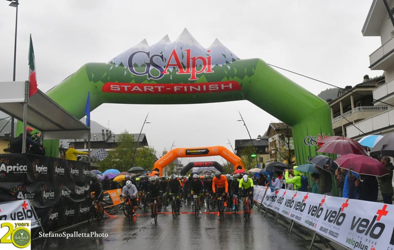 GF Gavia Mortirolo 20 anniversary Start